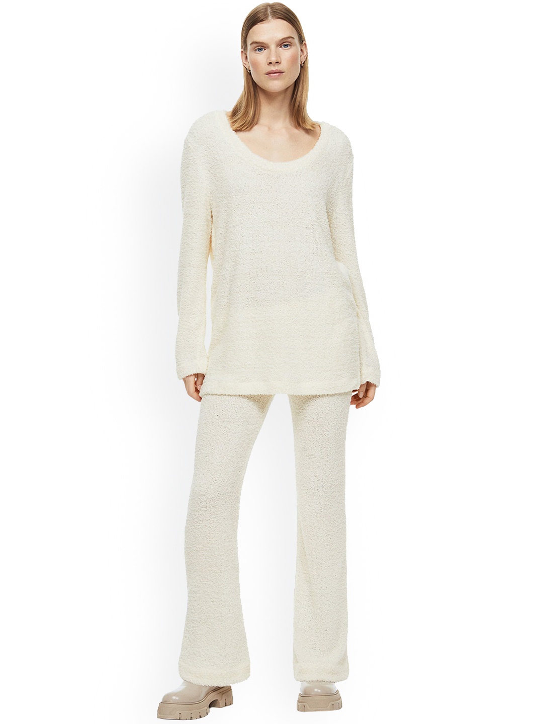 

H&M Women Flared Fluffy-Knit Trousers, White