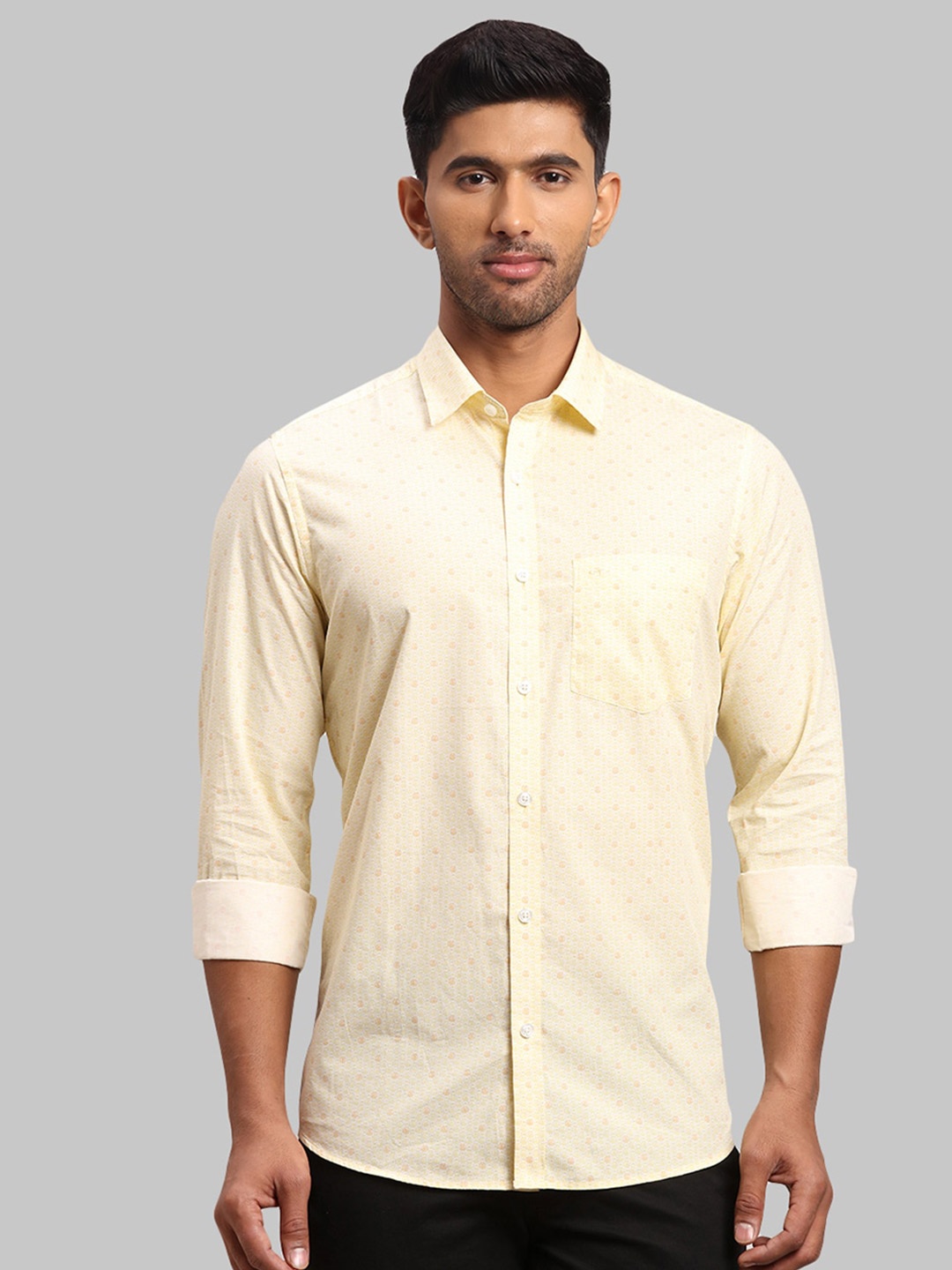 

ColorPlus Men Printed Cotton Casual Shirt, Yellow