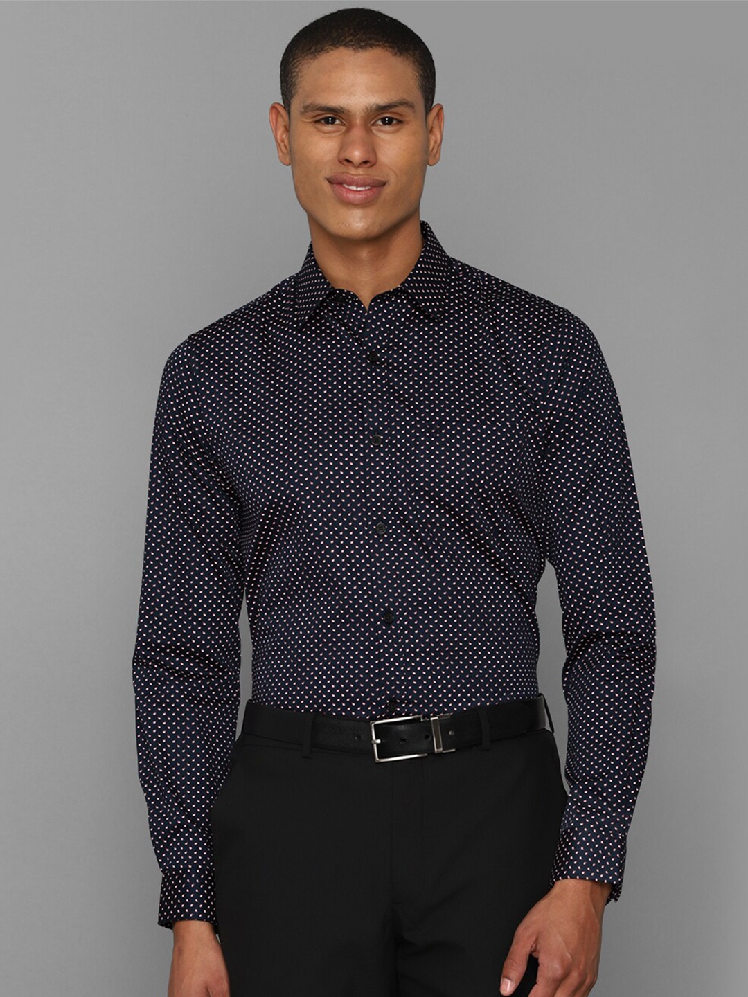 

Allen Solly Men Navy Blue Slim Fit Printed Formal Pure Cotton Shirt
