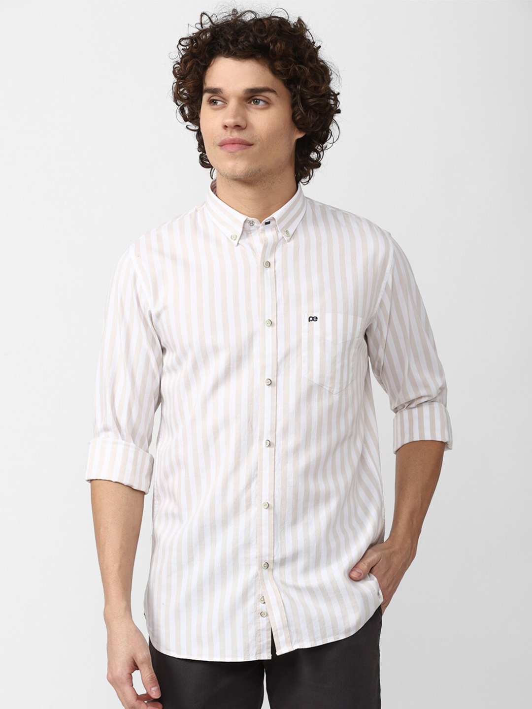 

Peter England Casuals Men Cotton Slim Fit Striped Casual Shirt, White