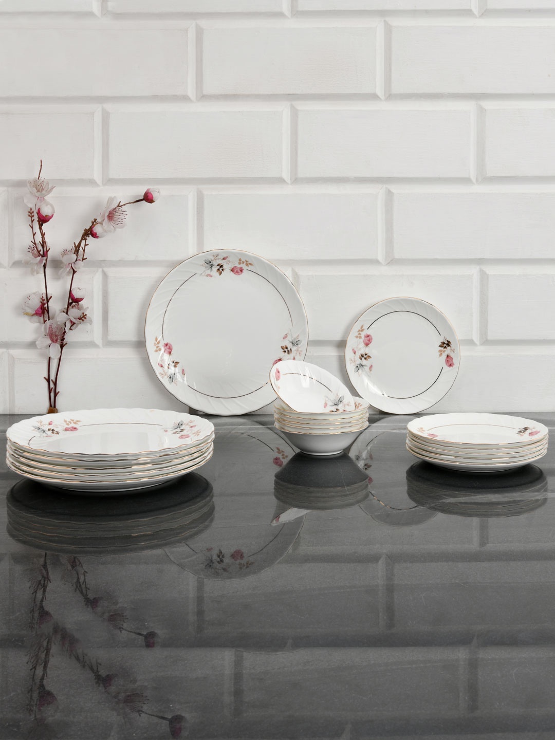 

Athome by Nilkamal White & Red 18 Pieces Floral Printed Ceramic Matte Dinner Set