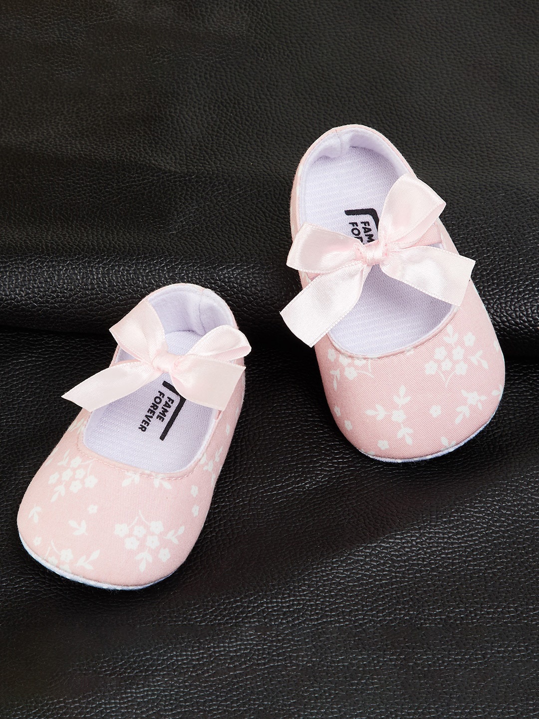 

Fame Forever by Lifestyle Girls Printed Ballerinas Flats, Pink