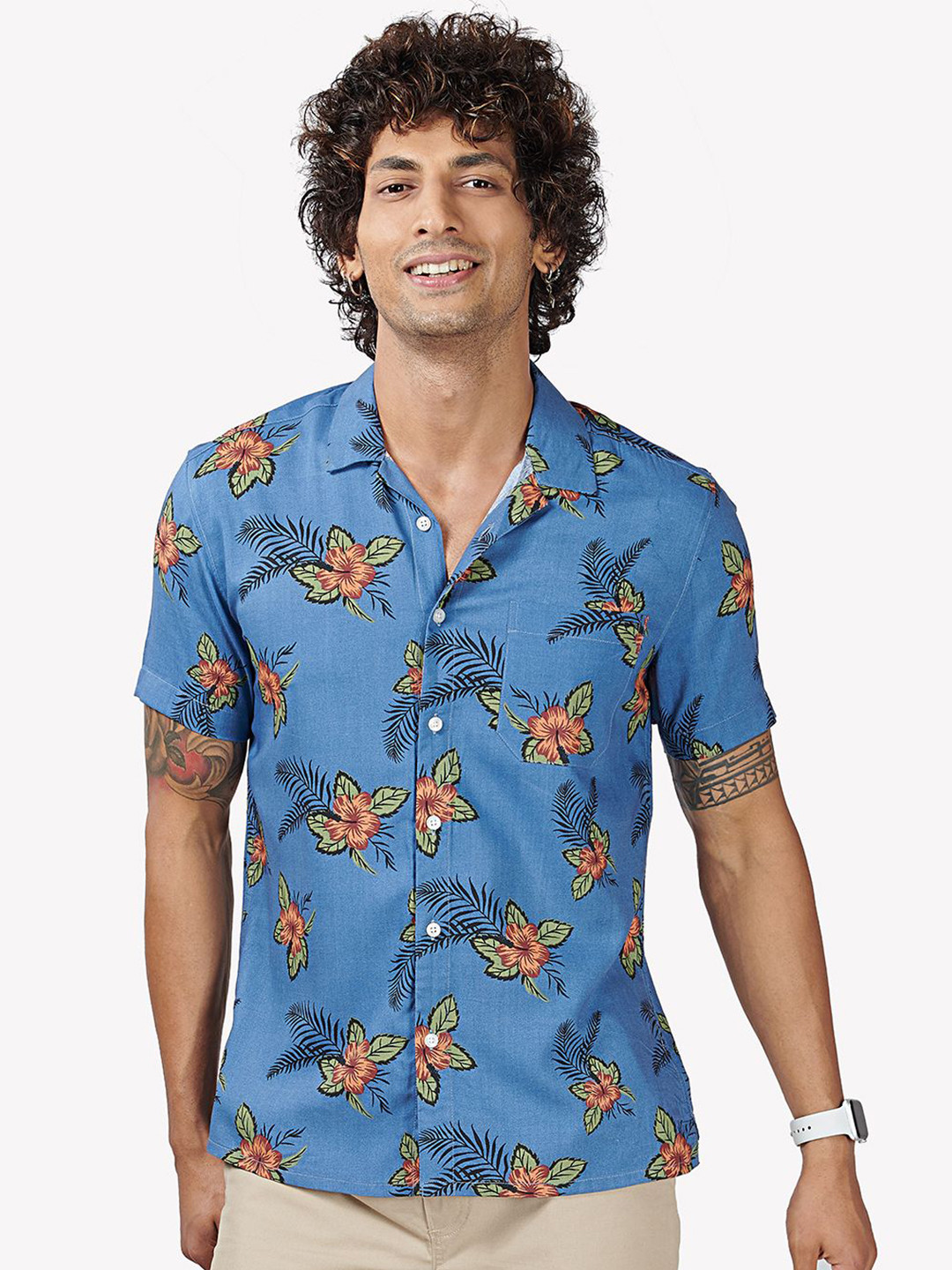 

VASTRADO Men Blue Comfort Floral Printed Casual Shirt