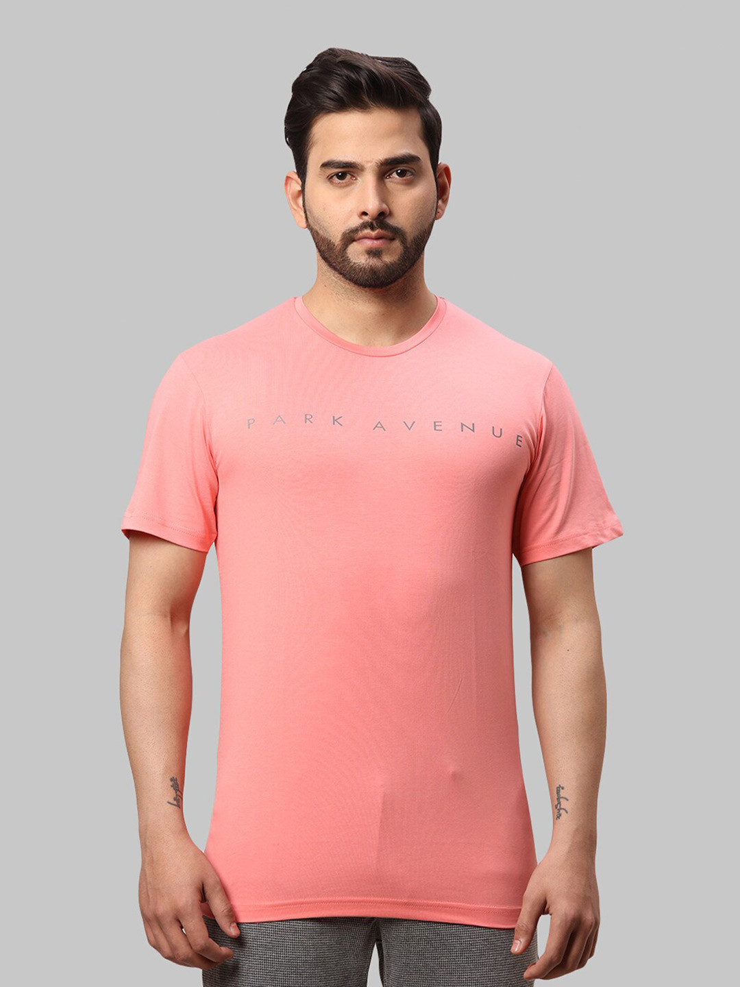 

Park Avenue Men Slim Fit Cotton T-shirt, Fuchsia