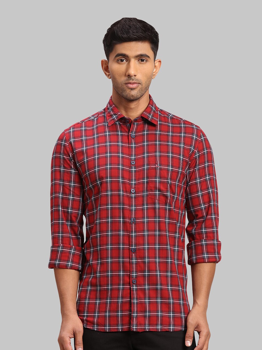 

Parx Men Slim Fit Checked Cotton Casual Shirt, Red