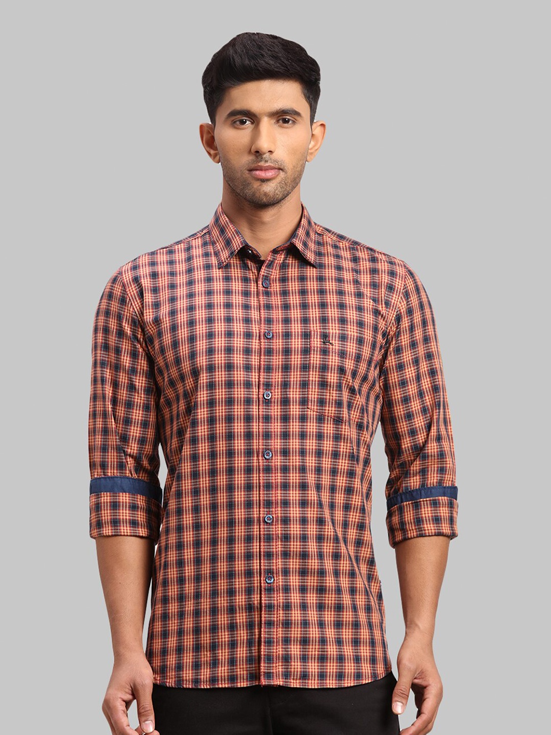 

Parx Men Cotton Slim Fit Checked Casual Shirt, Red