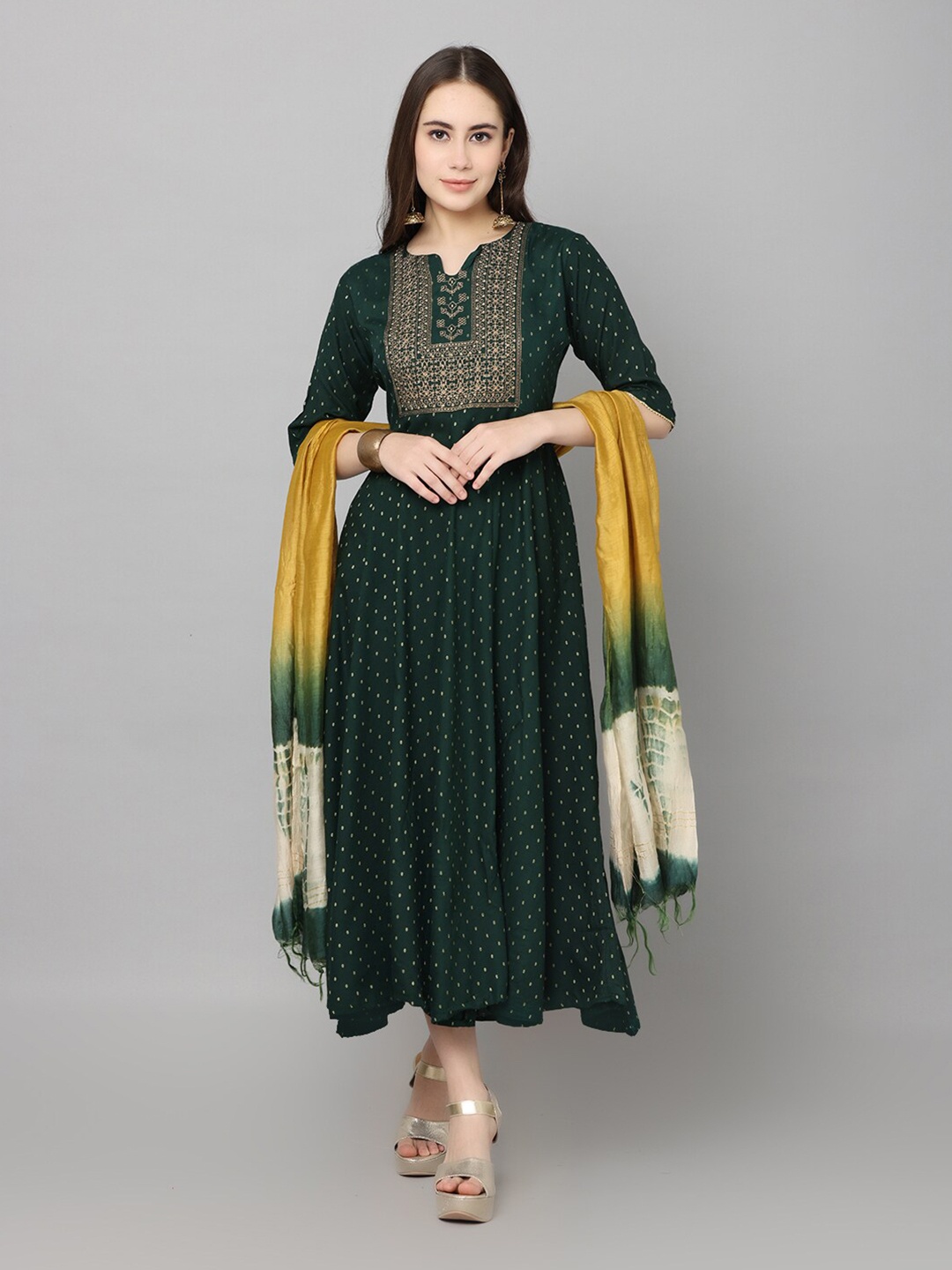 

NAYRA Women Ethnic Motifs Printed Thread Work Anarkali Kurta, Green