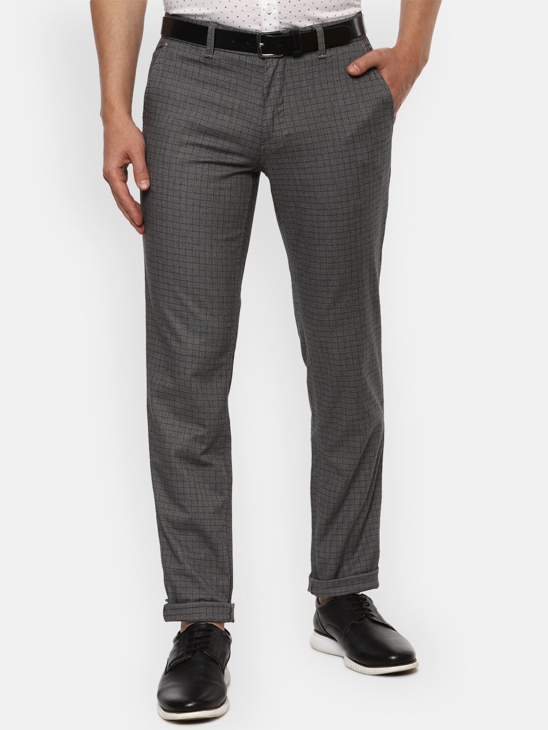 

Louis Philippe Sport Men Checked Slim Fit Regular Cotton Trouser, Grey
