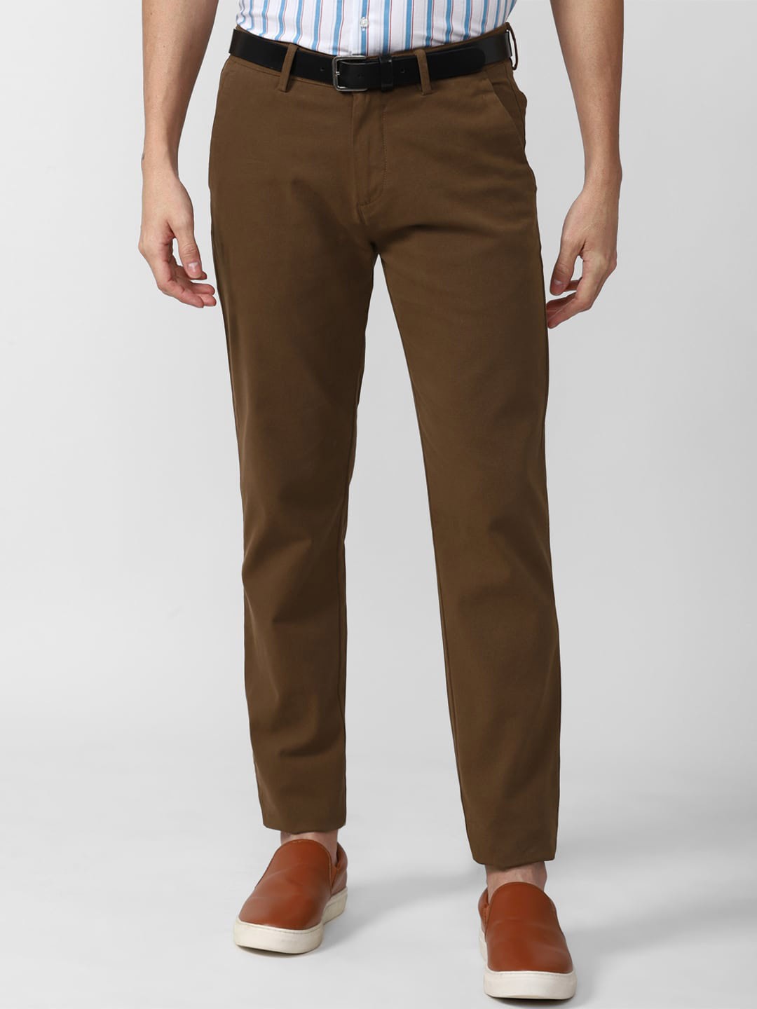

Peter England Casuals Men Slim Fit Trousers, Brown
