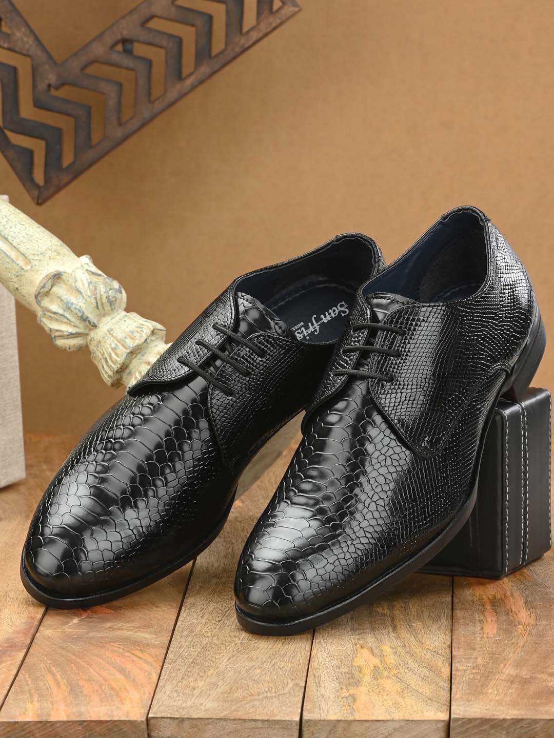 

San Frissco Men Textured Formal Derbys, Black