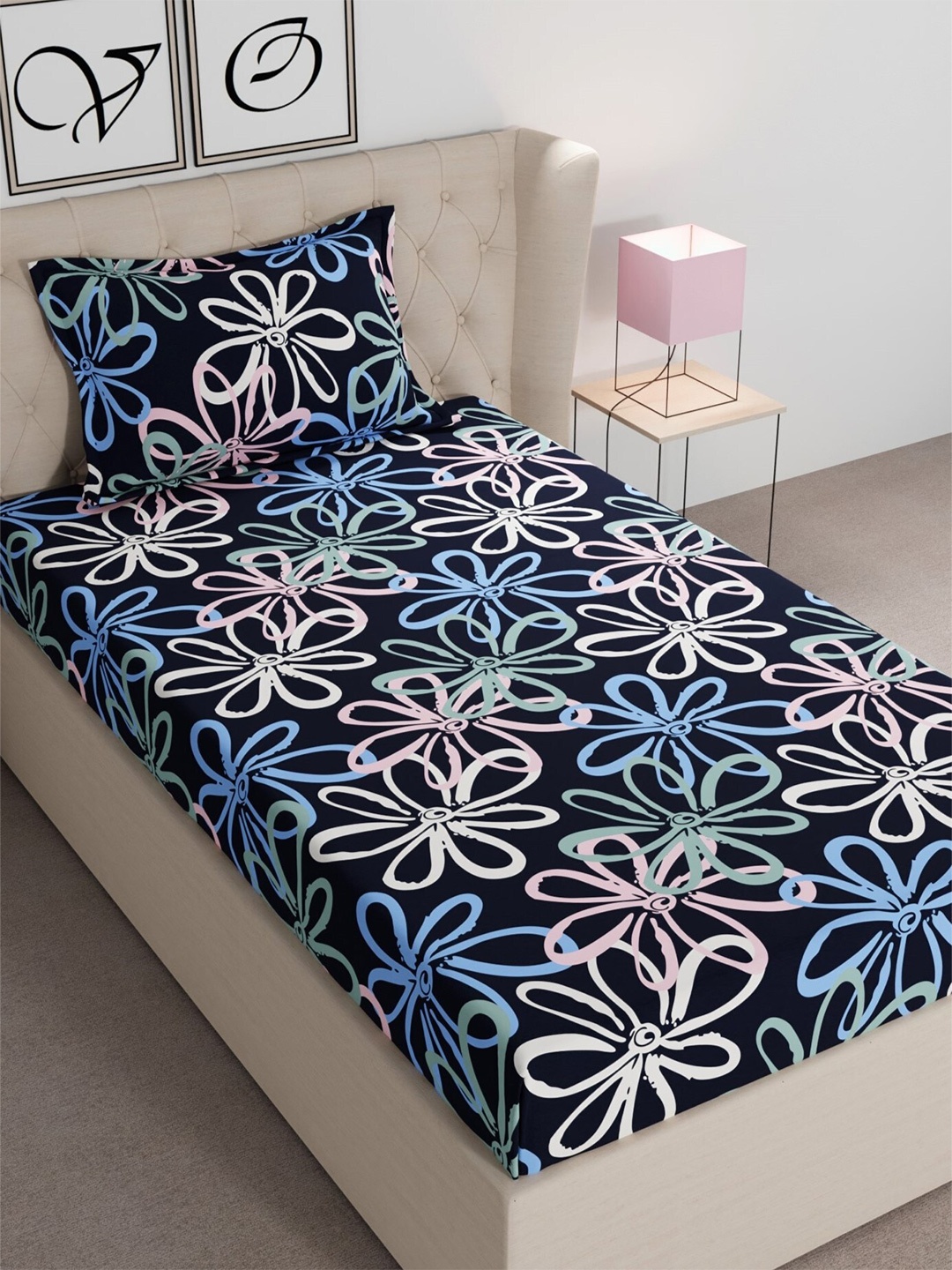 

CHHAVI INDIA Floral 210 TC Single Bedsheet with 1 Pillow Covers, Black