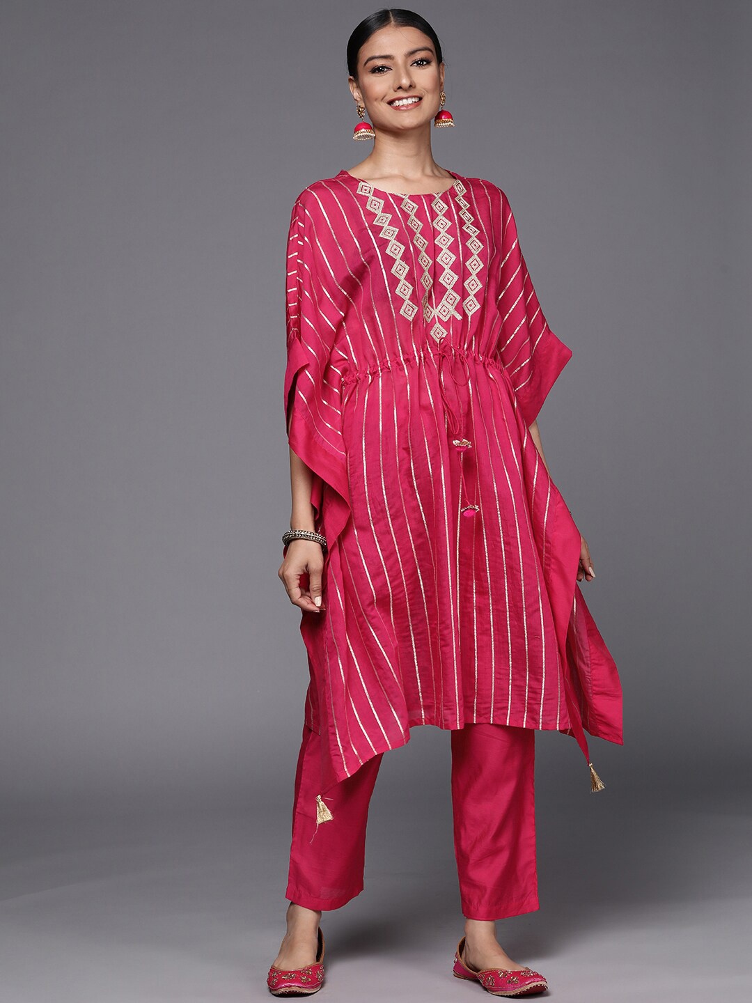 

KSUT Embroidered Chanderi Silk Kurta with Trousers, Pink