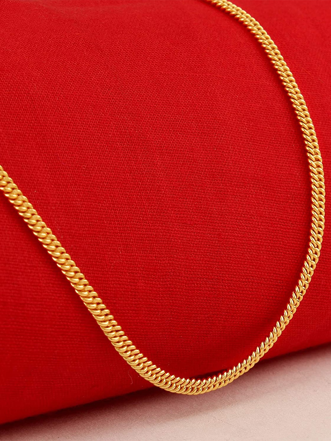 

The Pari Gold-Plated Chain