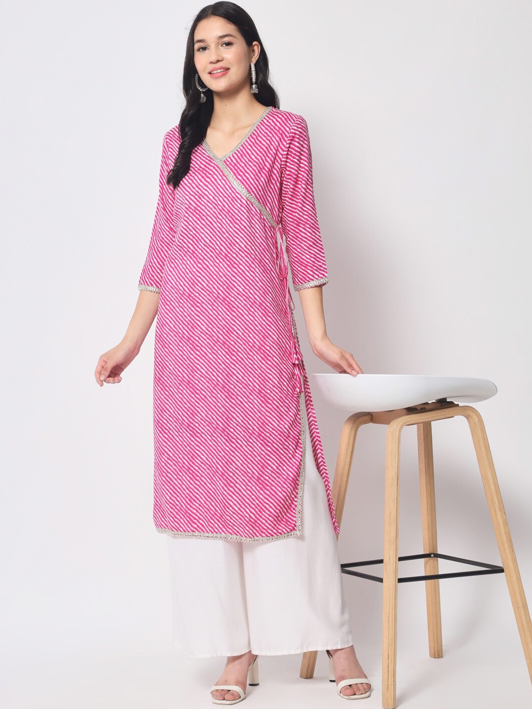

Vastralay Striped Mirror Work Straight Angrakha Kurta, Pink