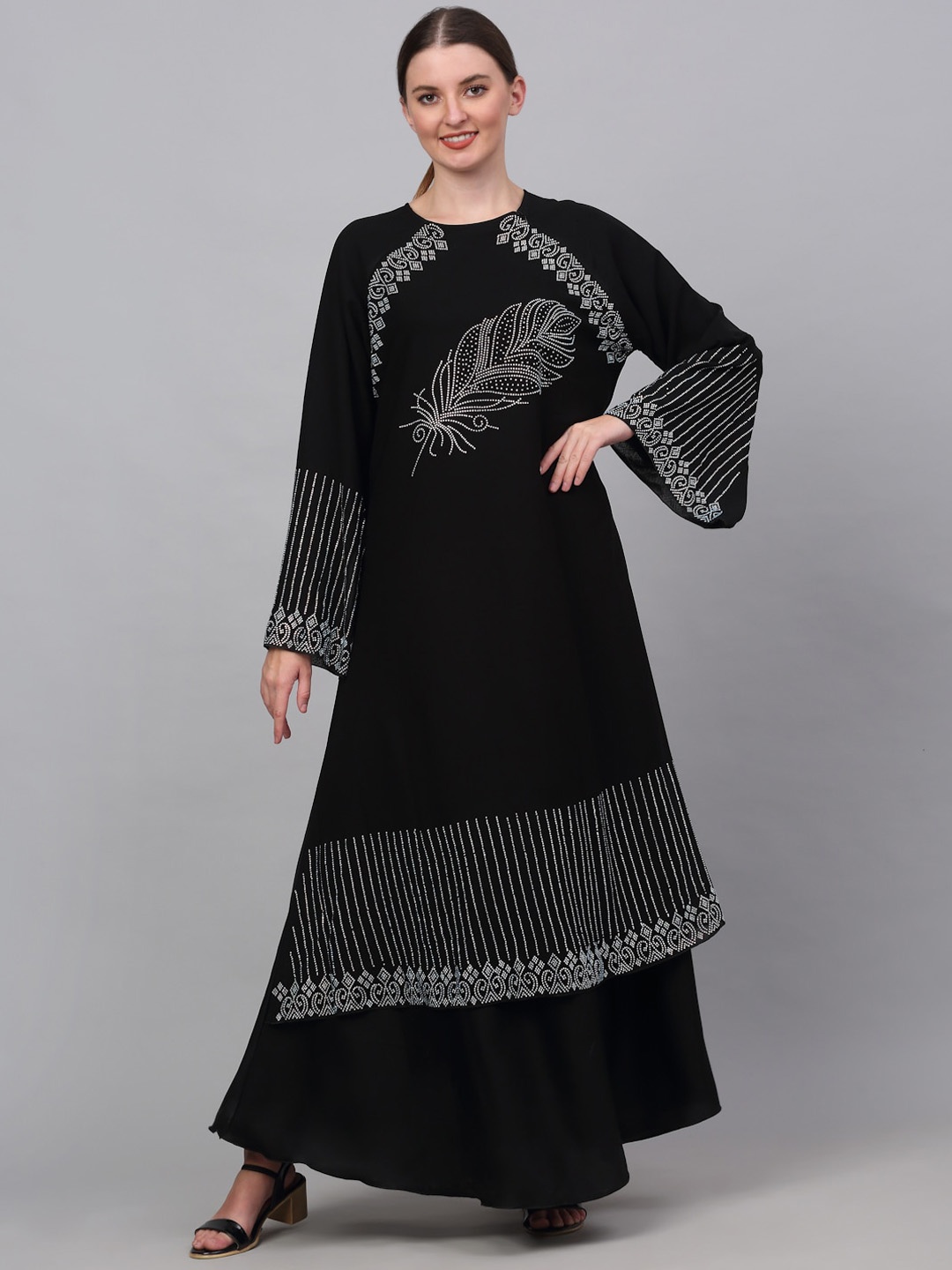 

KLOTTHE Embellished Burqa With Scarves, Black