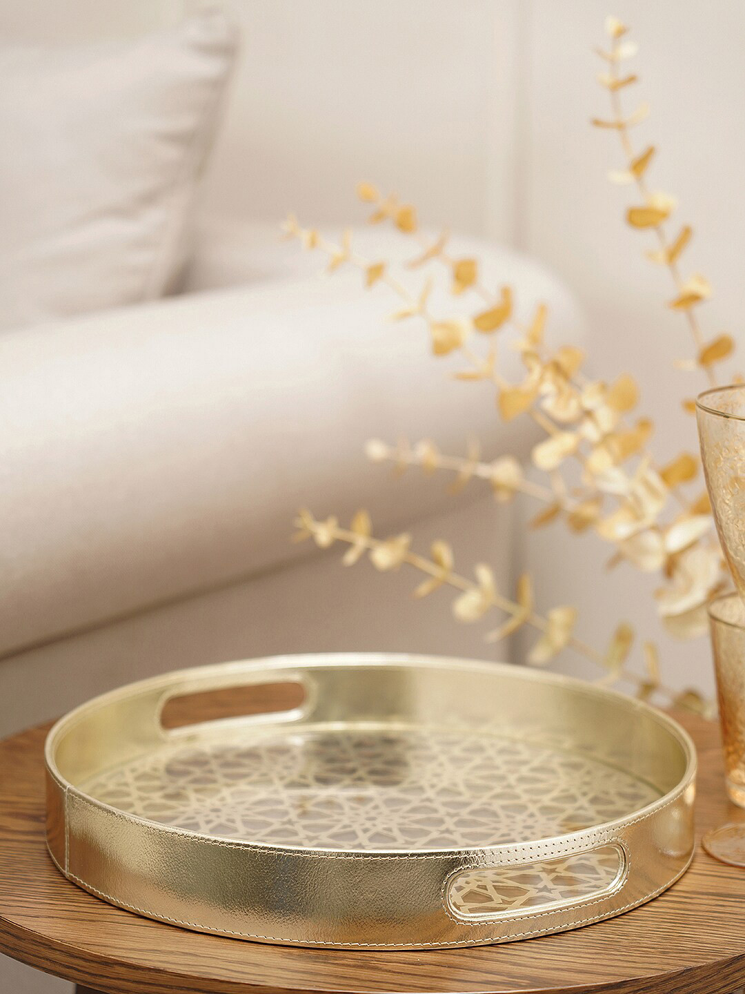

Pure Home and Living Shia Round Glass Tray Serveware, Gold