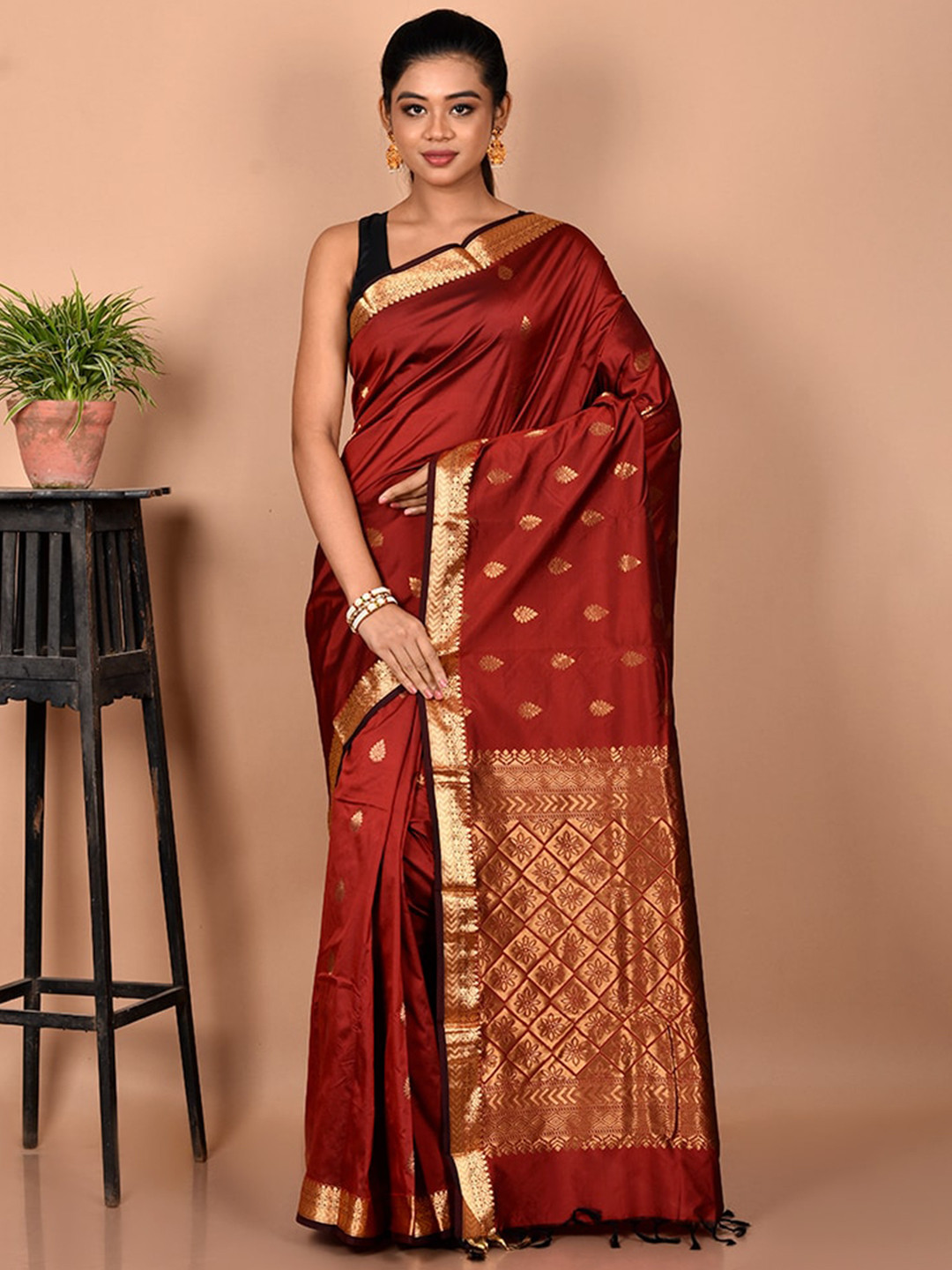 

AllSilks Woven Design Zari Silk Blend Kanjeevaram Saree, Maroon