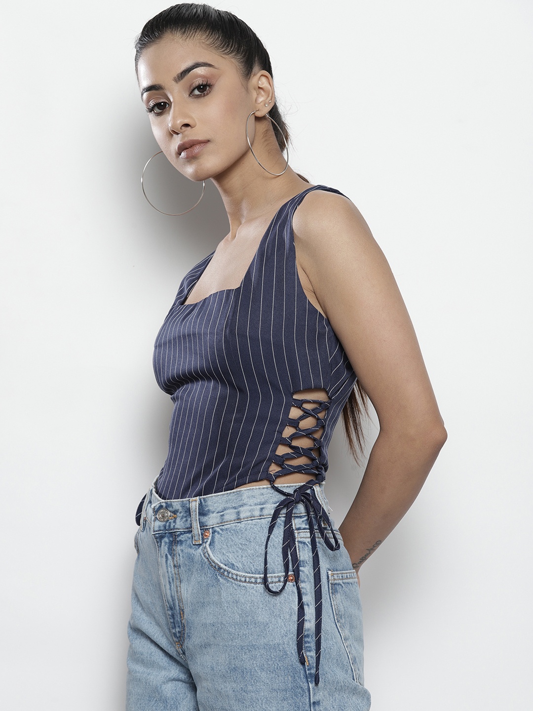 

Boohoo Pinstripe Tie-Up Top, Navy blue