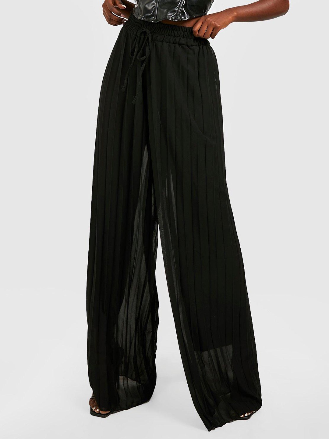 

Boohoo Women Chiffon Pleated Wide Leg Trouser, Black