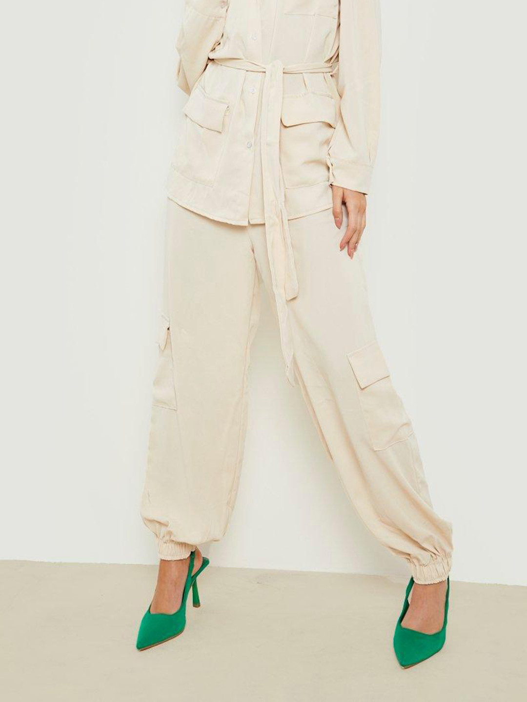 

Boohoo Women Relaxed Fit Joggers, Beige