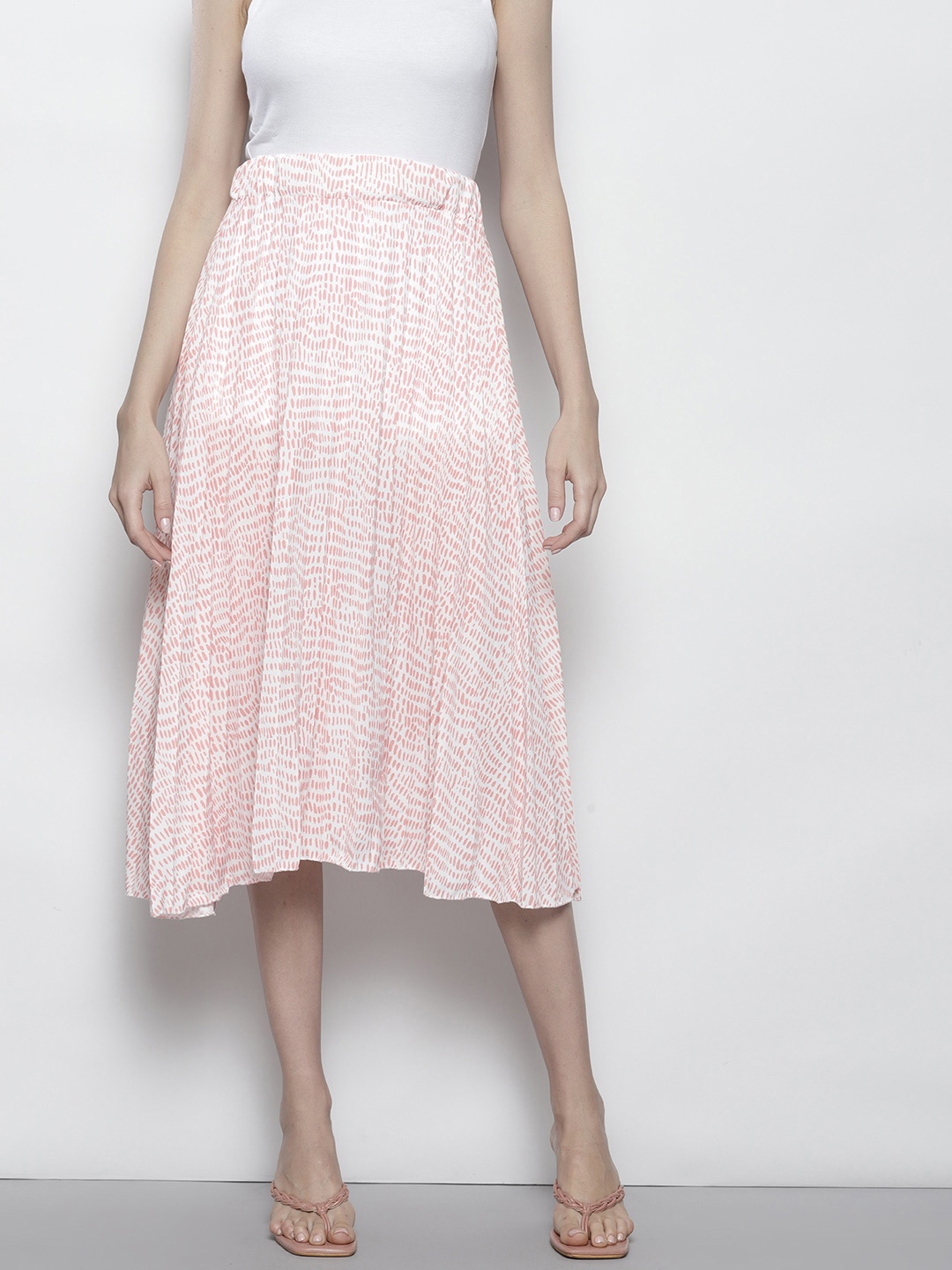 

Boohoo Abstract Printed Pleated Elasticated Waist Midi Skirt, White