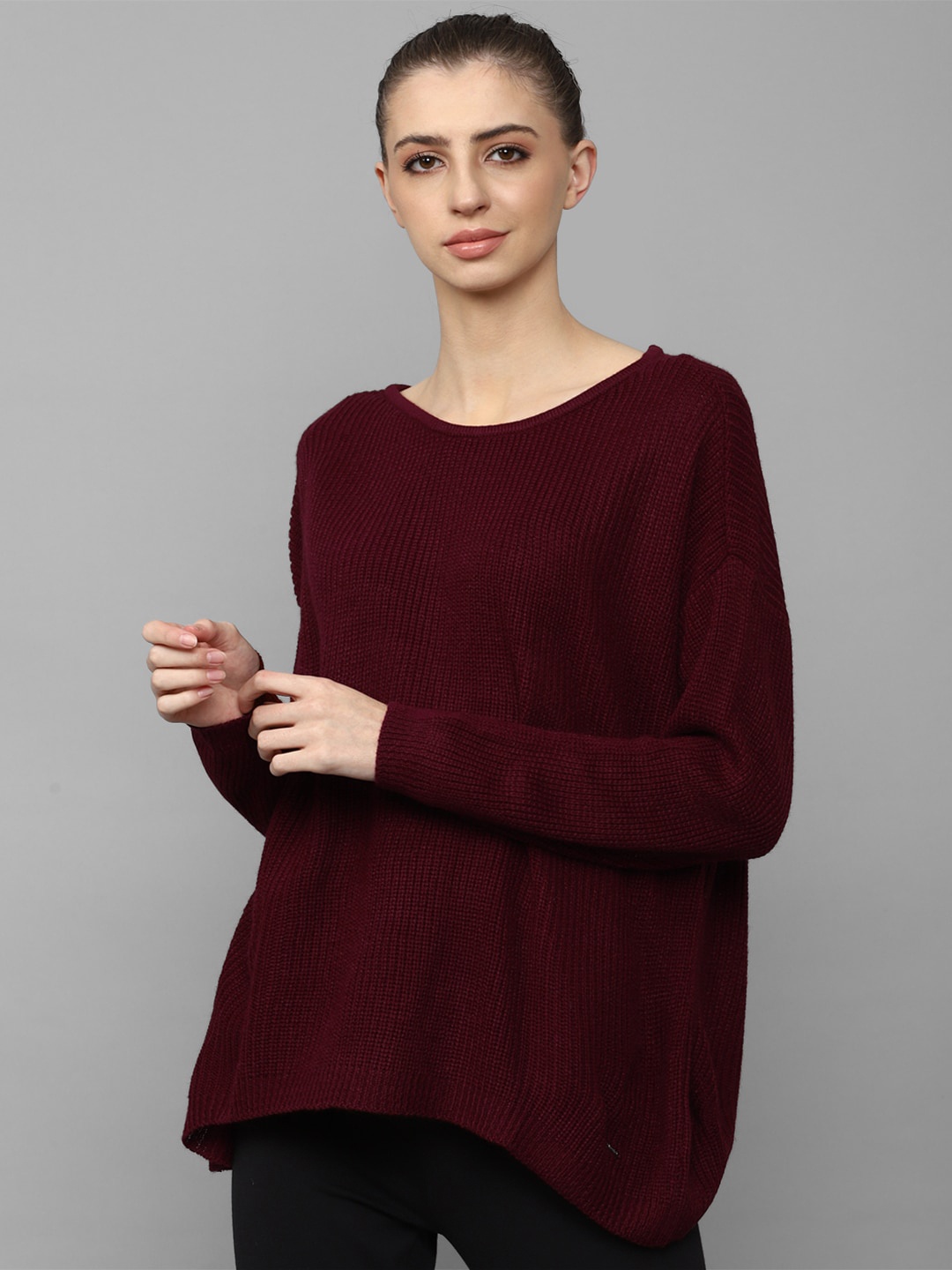 

Allen Solly Woman Ribbed Round Neck Longline Cotton Pullover, Maroon