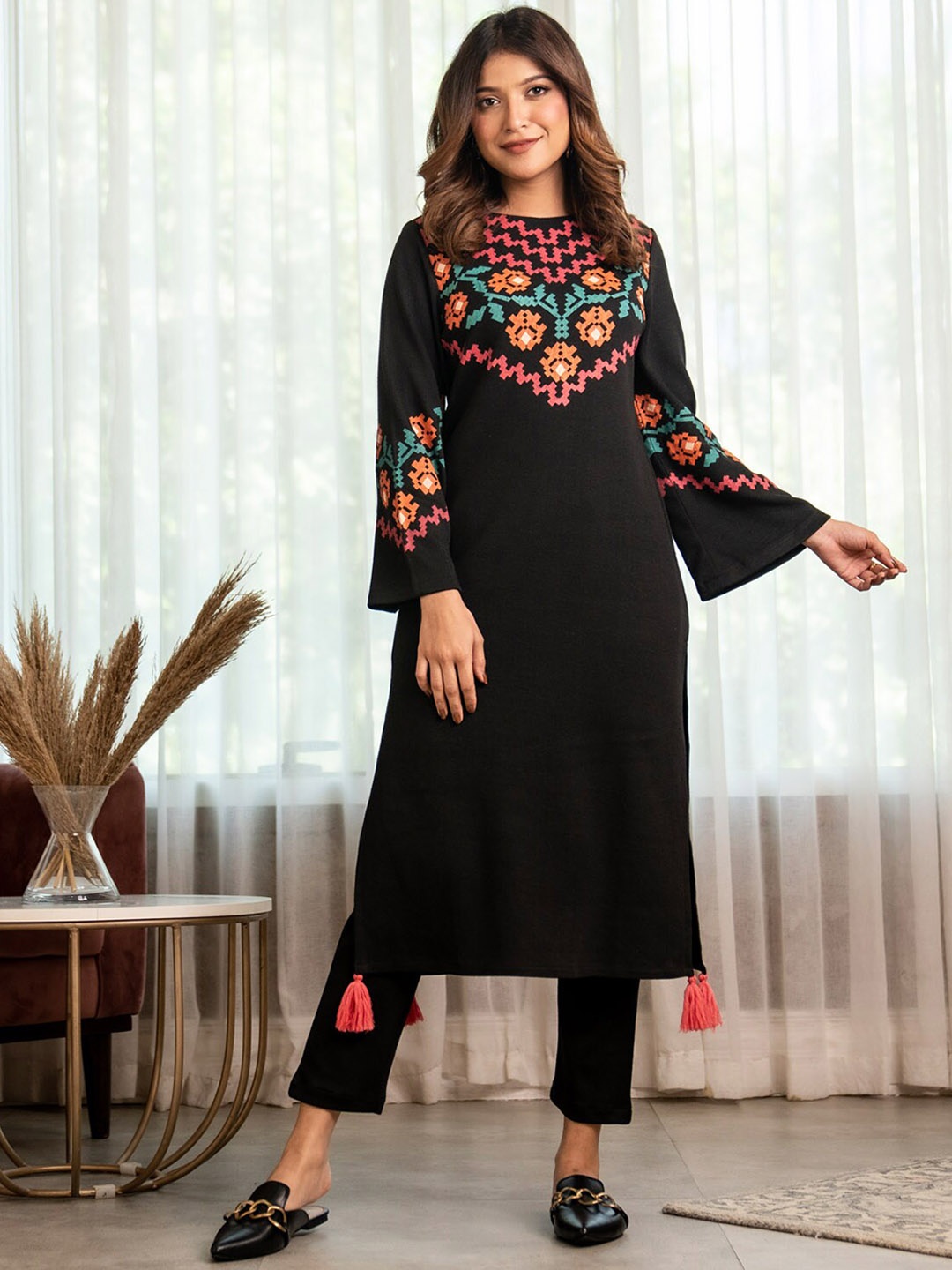 

Rustorange Women Ethnic Printed Flared Sleeves Kurta, Black