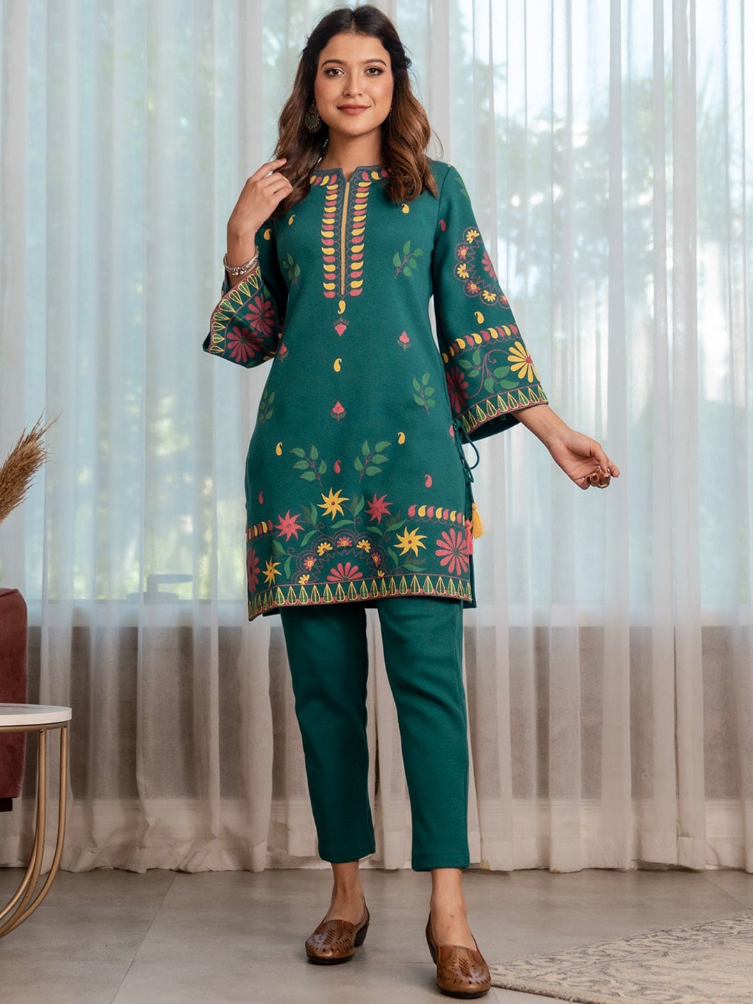 

Rustorange Women Teal Printed Kurta
