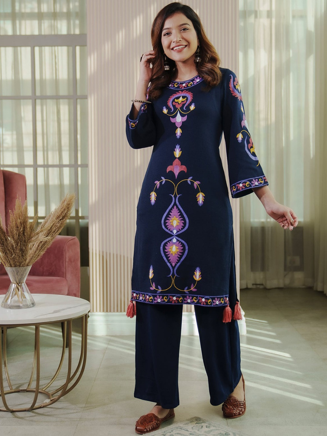 

Rustorange Women Ethnic Printed Round Neck Kurta, Navy blue