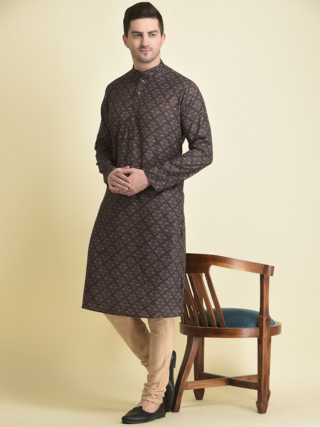 

TABARD Men Ethnic Motifs Pure Cotton Kurta with Pyjama Set, Black