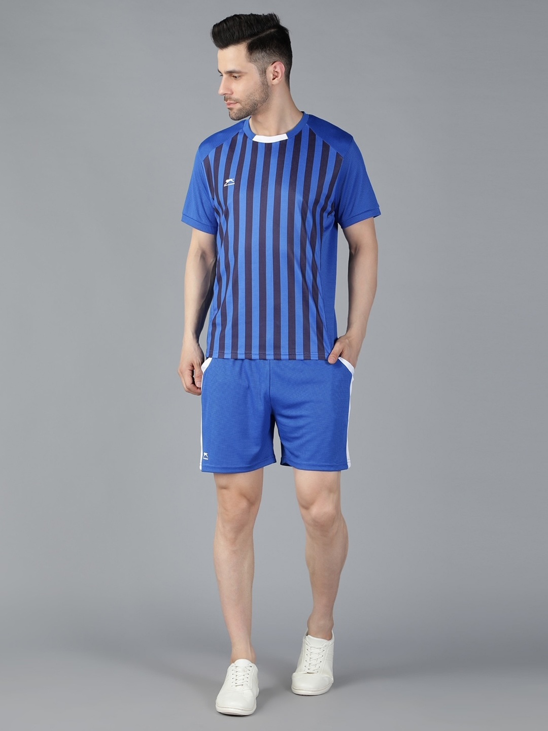 

Shiv Naresh Football Set T-Shirt & Short, Blue