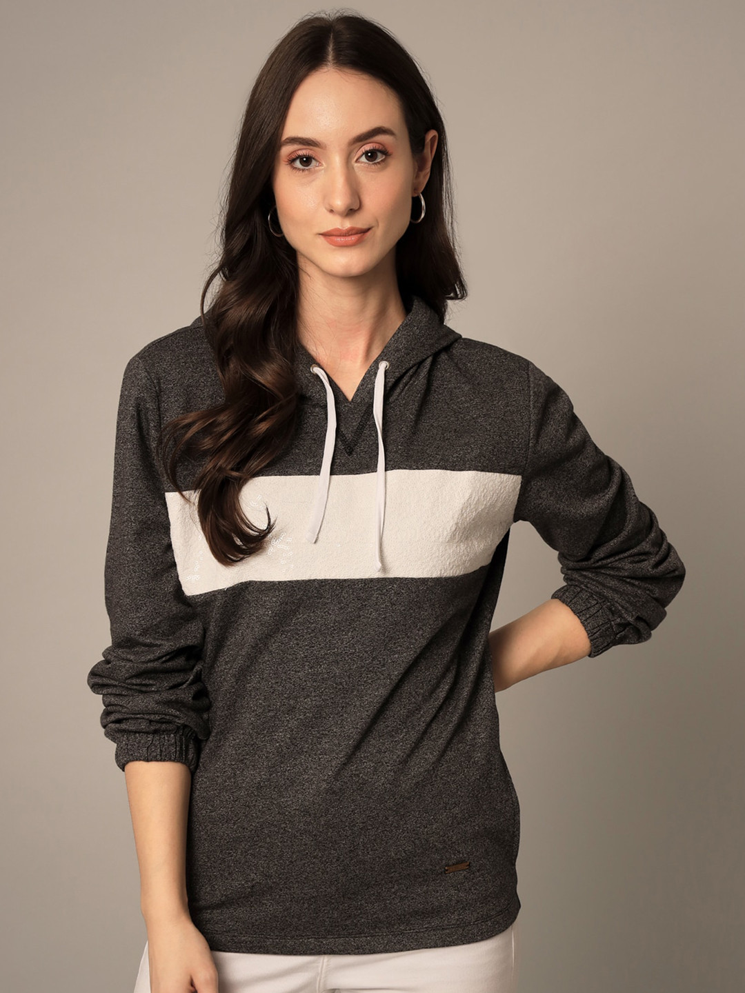 

Yaadleen Women Colourblocked Hooded Sweatshirt, Black