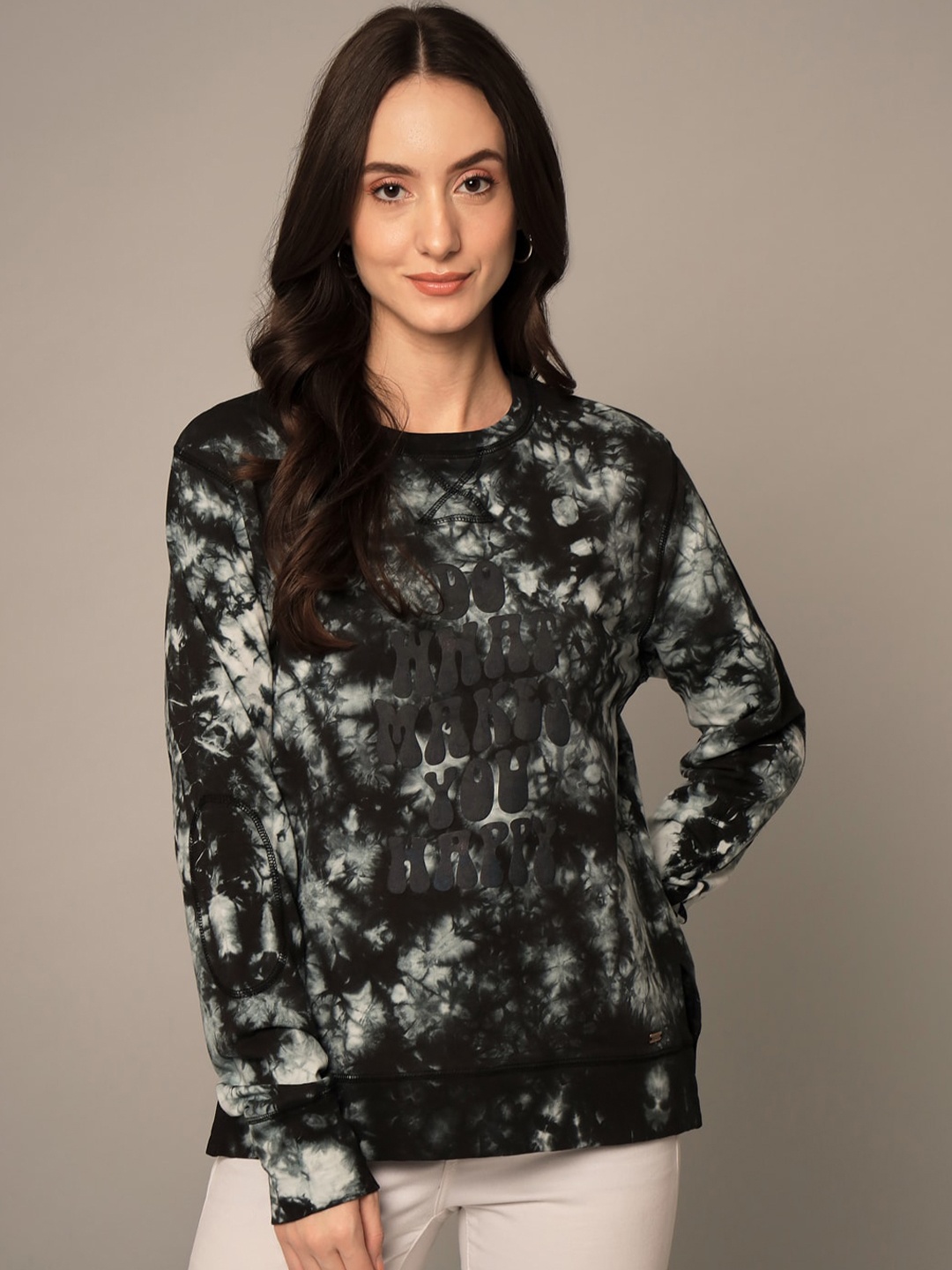

Yaadleen Women Cotton Printed Sweatshirt, Black