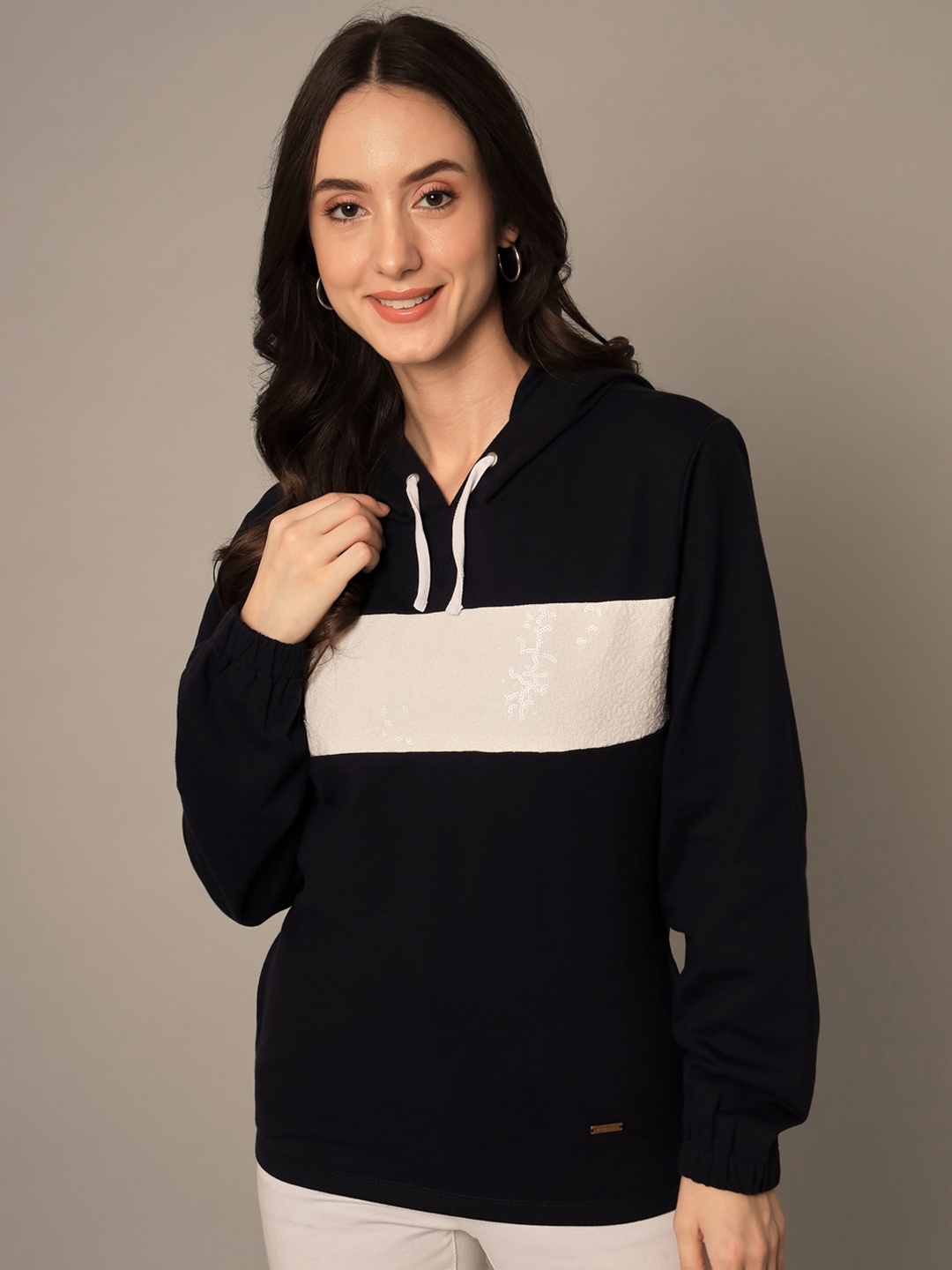 

Yaadleen Women Navy Colourblocked Hooded Sweatshirt, Navy blue