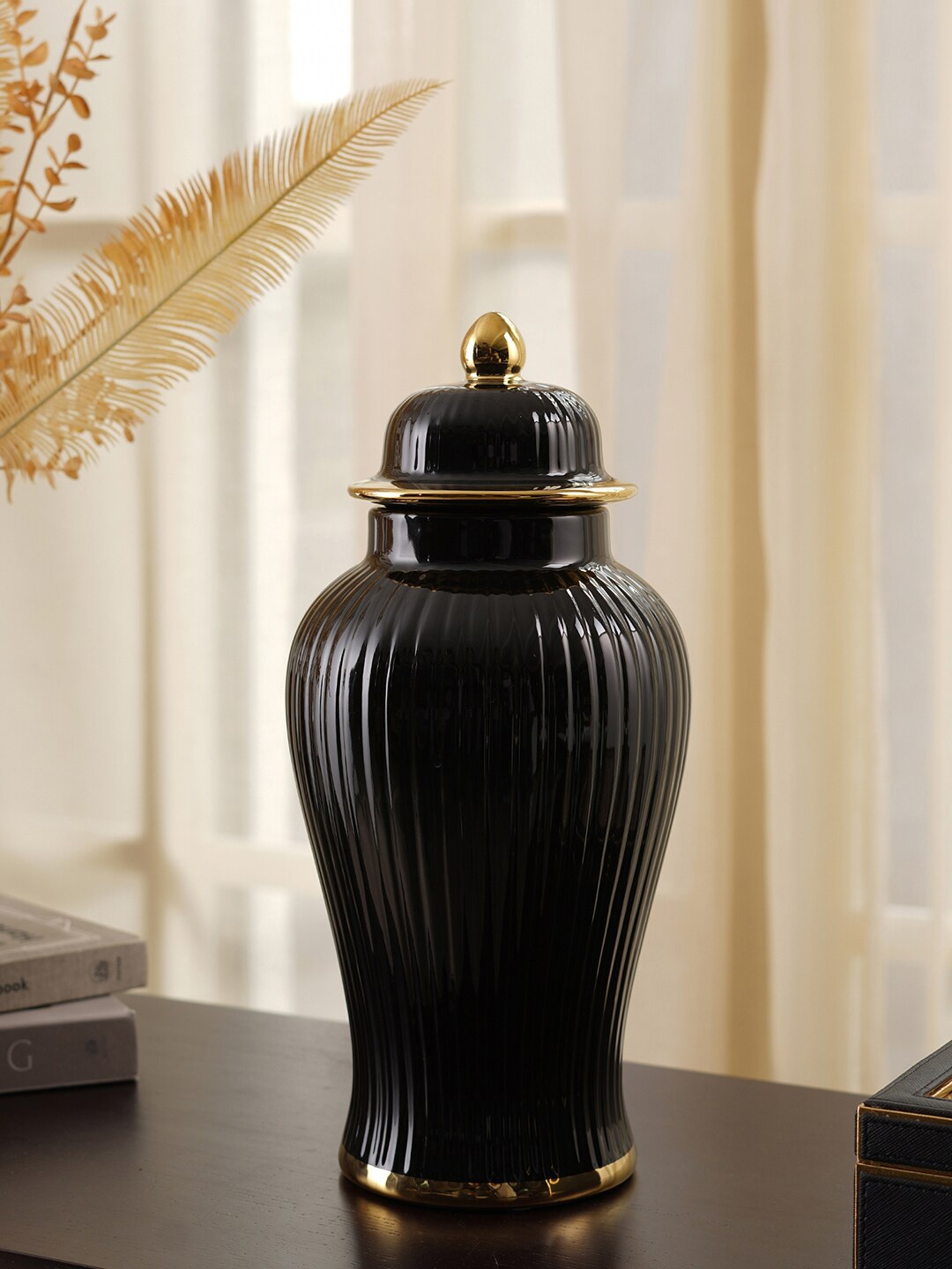 

Pure Home and Living Black Textured Small Ceramic Urn With Lid