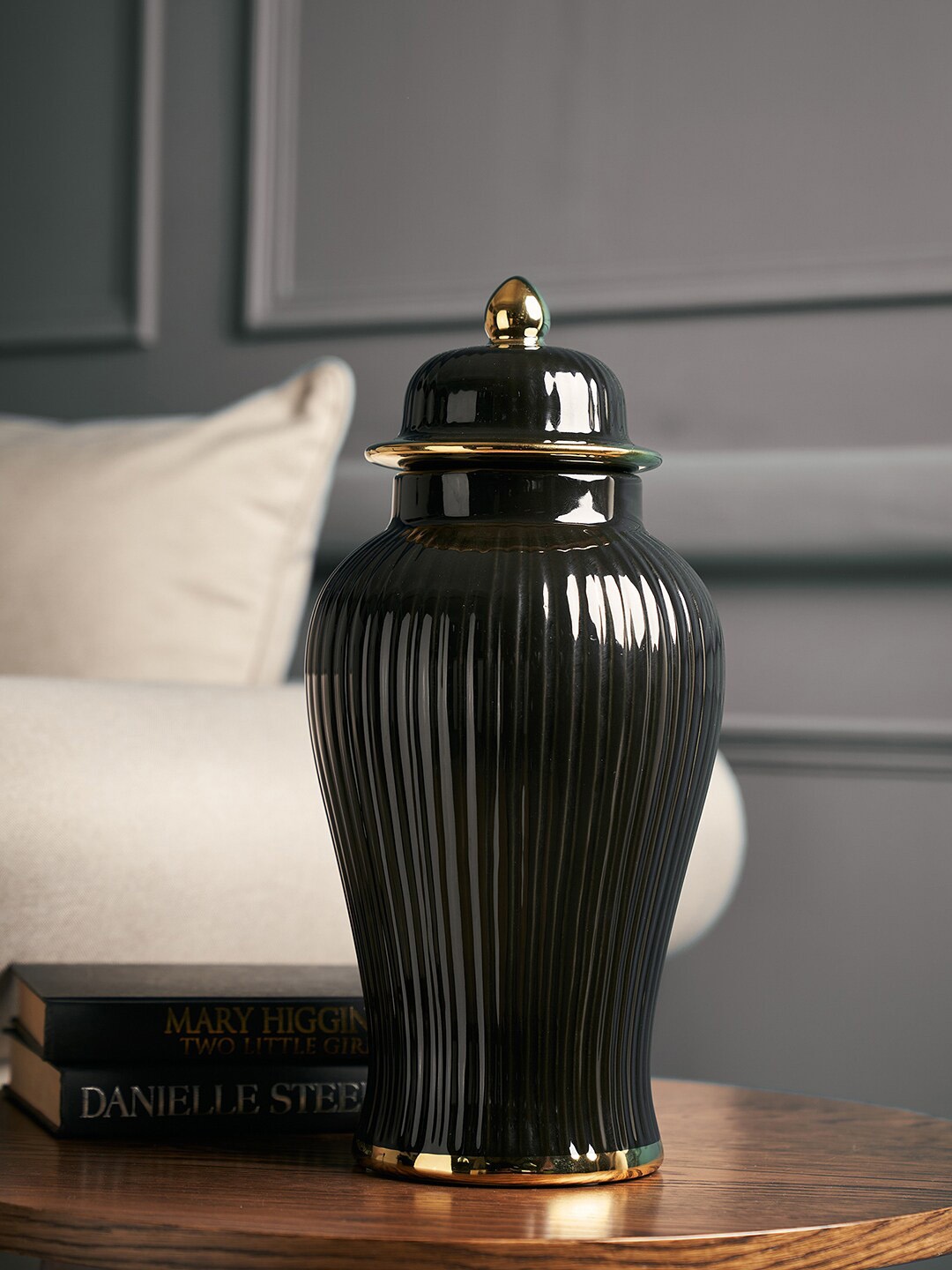 

Pure Home and Living Black & Gold-Toned Ceramic Vase With Lid