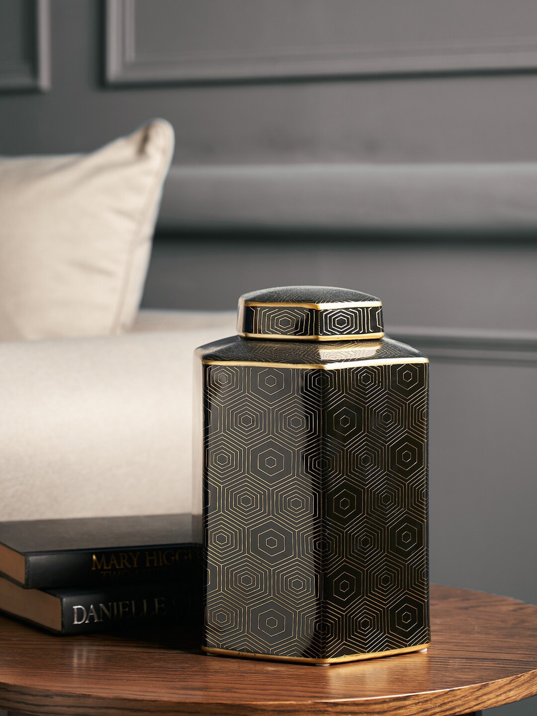 

Pure Home and Living Honeycomb Patterned Ceramic Small Canister, Black