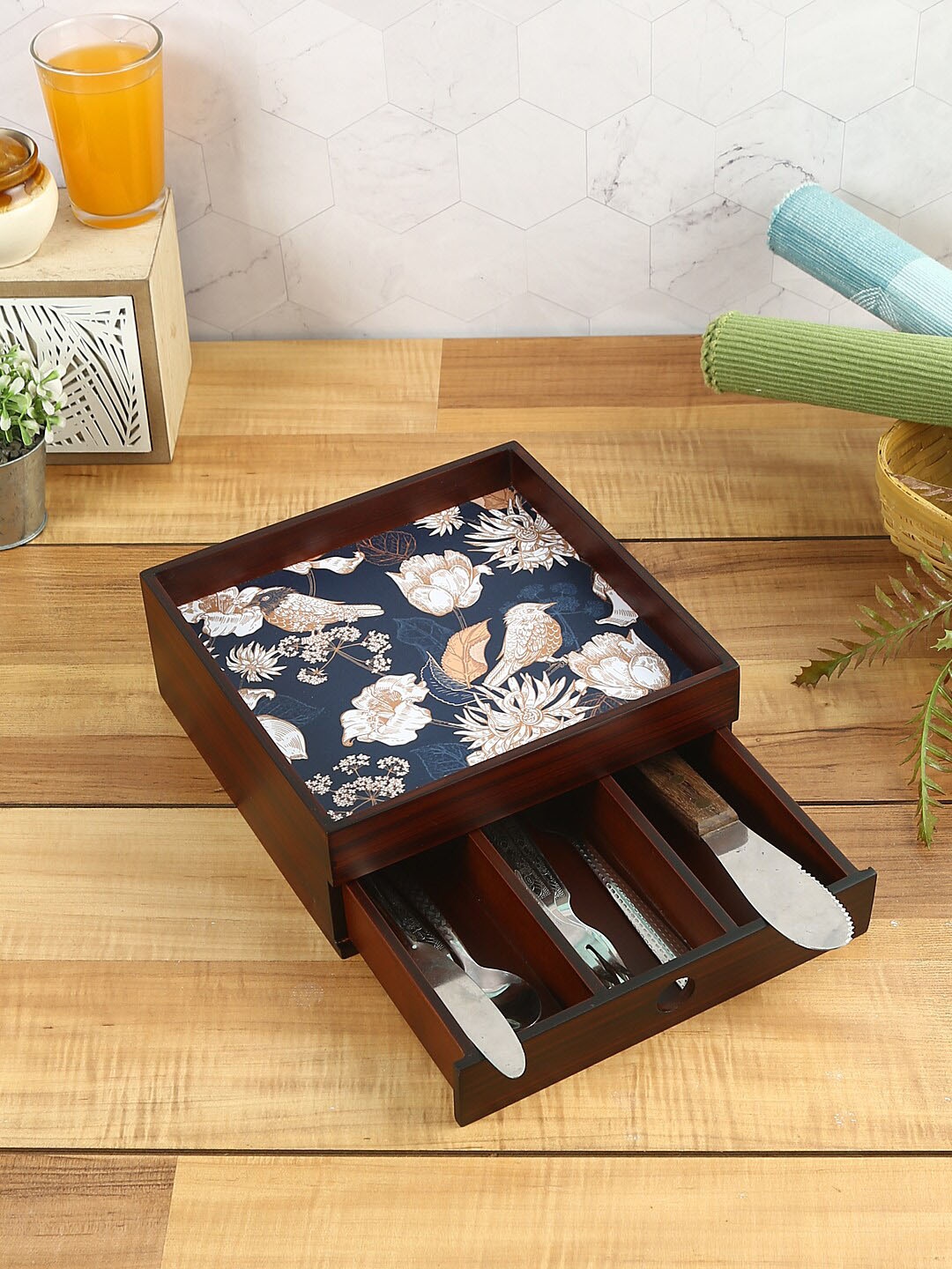 

Reinvention Factory Brown Tutsi Bird Printed Multi-Purpose Organisers