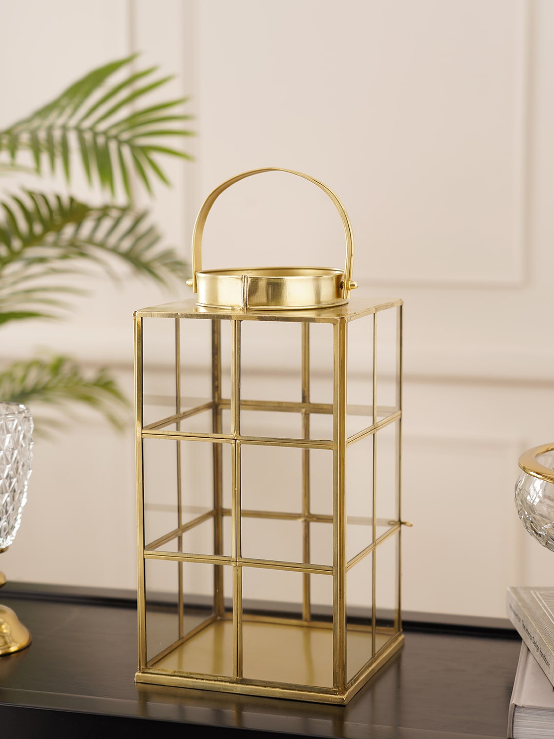 

Pure Home and Living Gold-Toned Textured Lantern Candle Holder