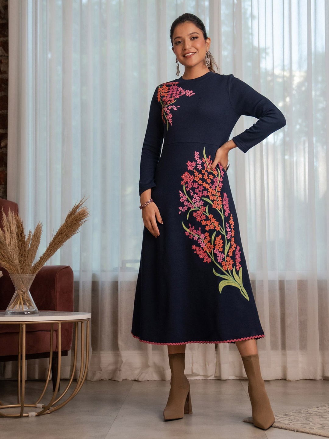 

Rustorange Floral Printed Acrylic Midi Jumper Dress, Navy blue