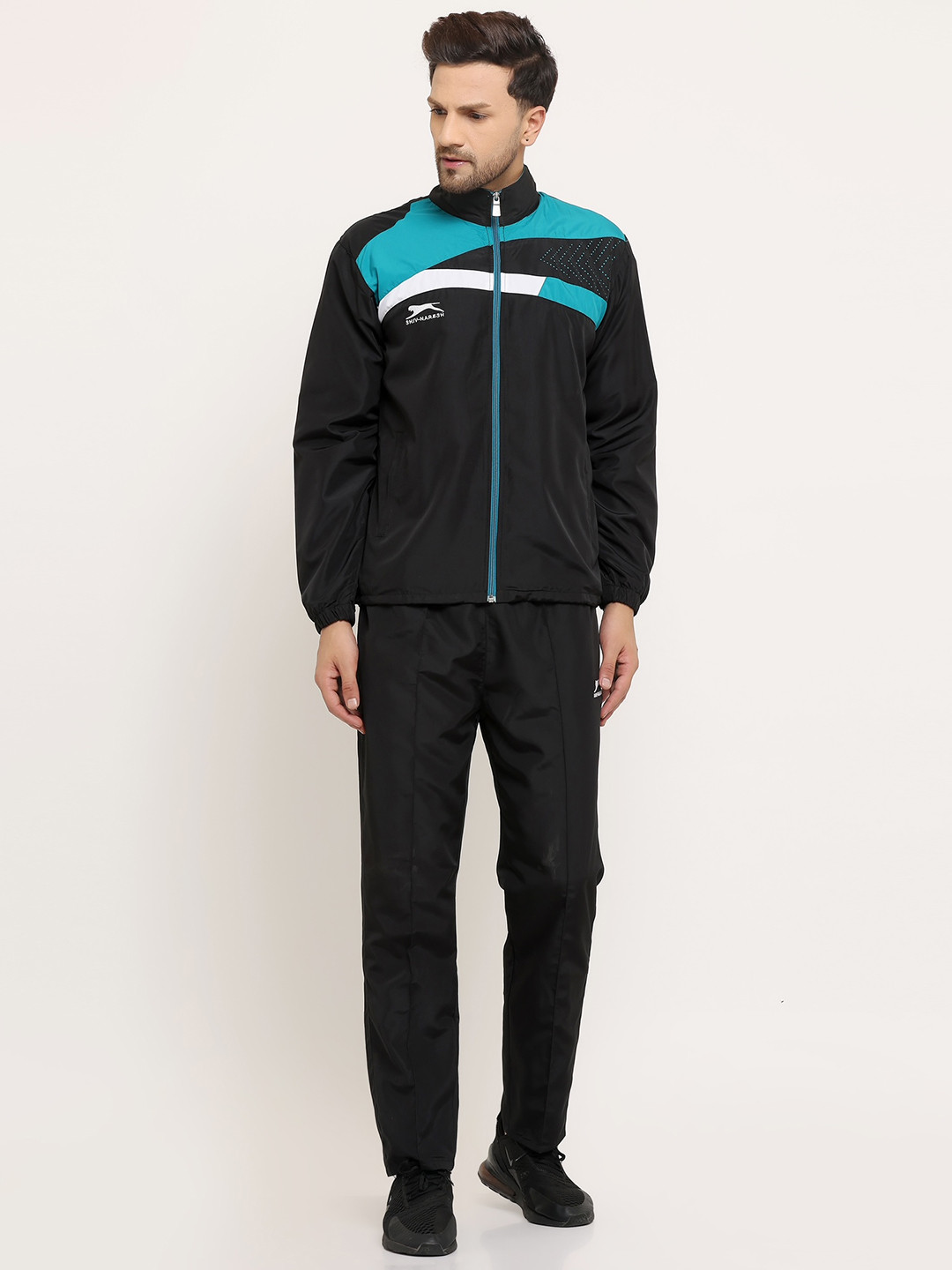 

Shiv Naresh Men Colourblocked Tracksuit, Black