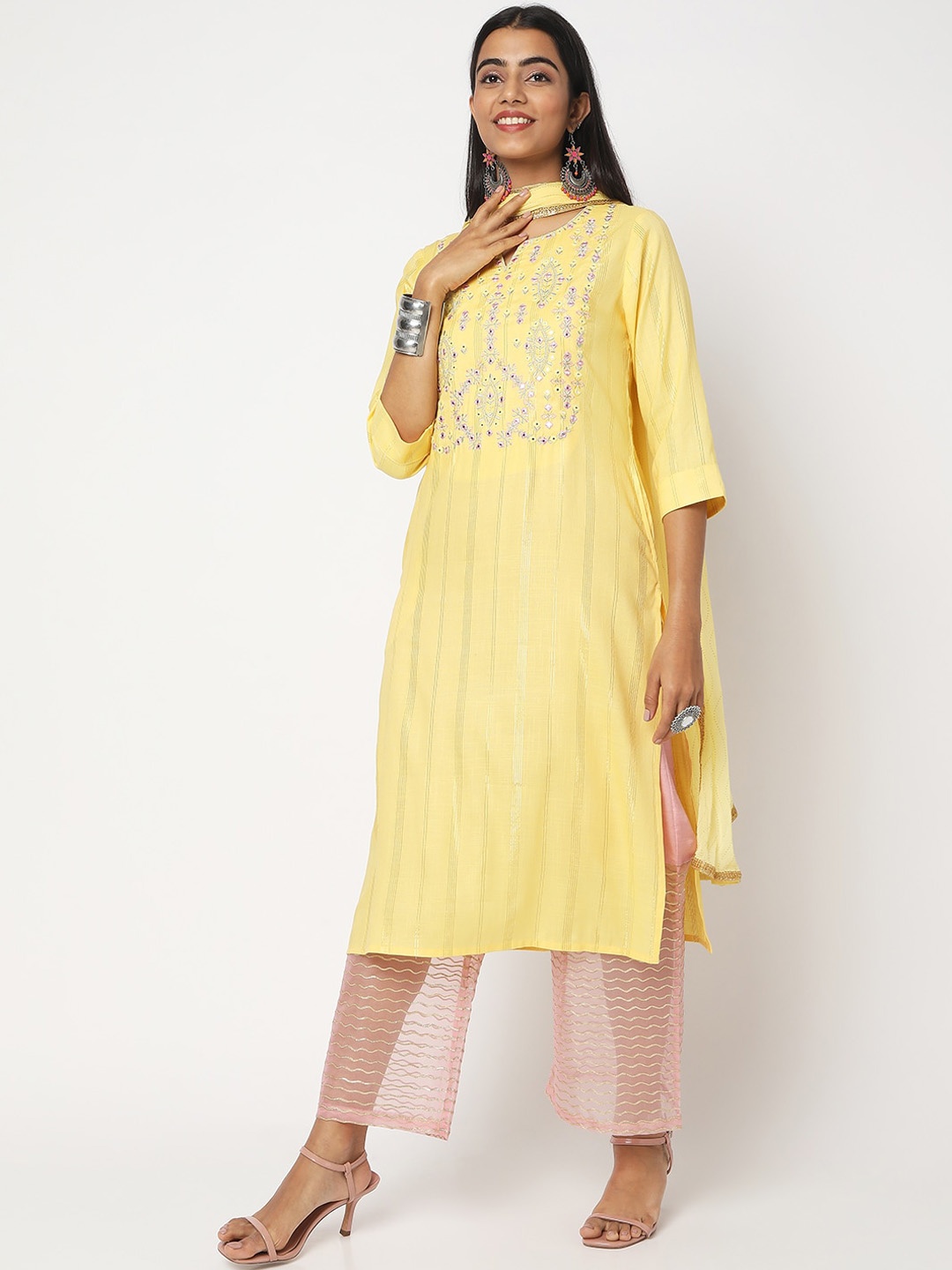 

Ethnicity Ethnic Motifs Embroidered Mirror Work Kurta, Yellow