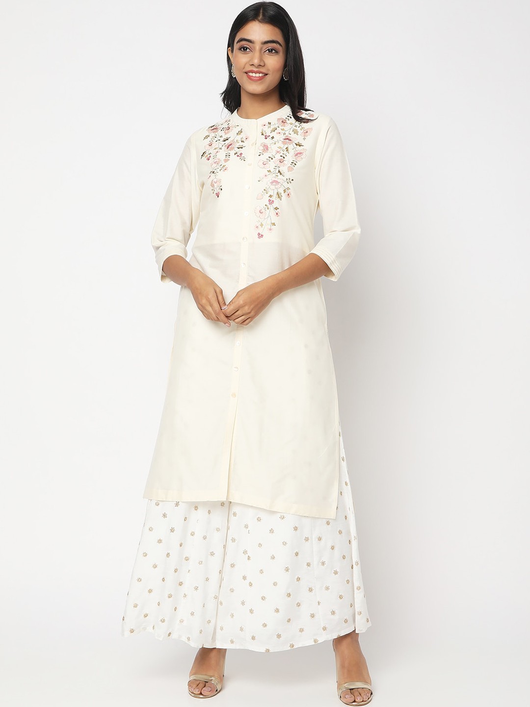 

Ethnicity Floral Yoke Design Thread Work Kurta, Off white