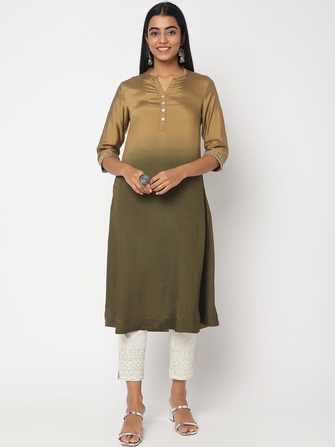

Ethnicity Sequinned Colourblocked Satin Kurta, Green