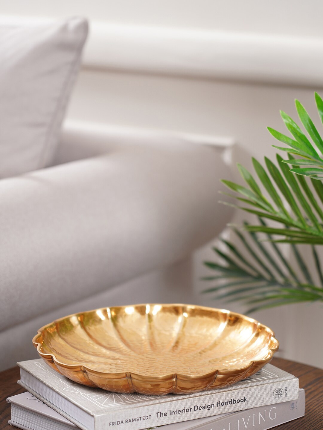 

Pure Home and Living Gold-Toned Hammered Serving Plate