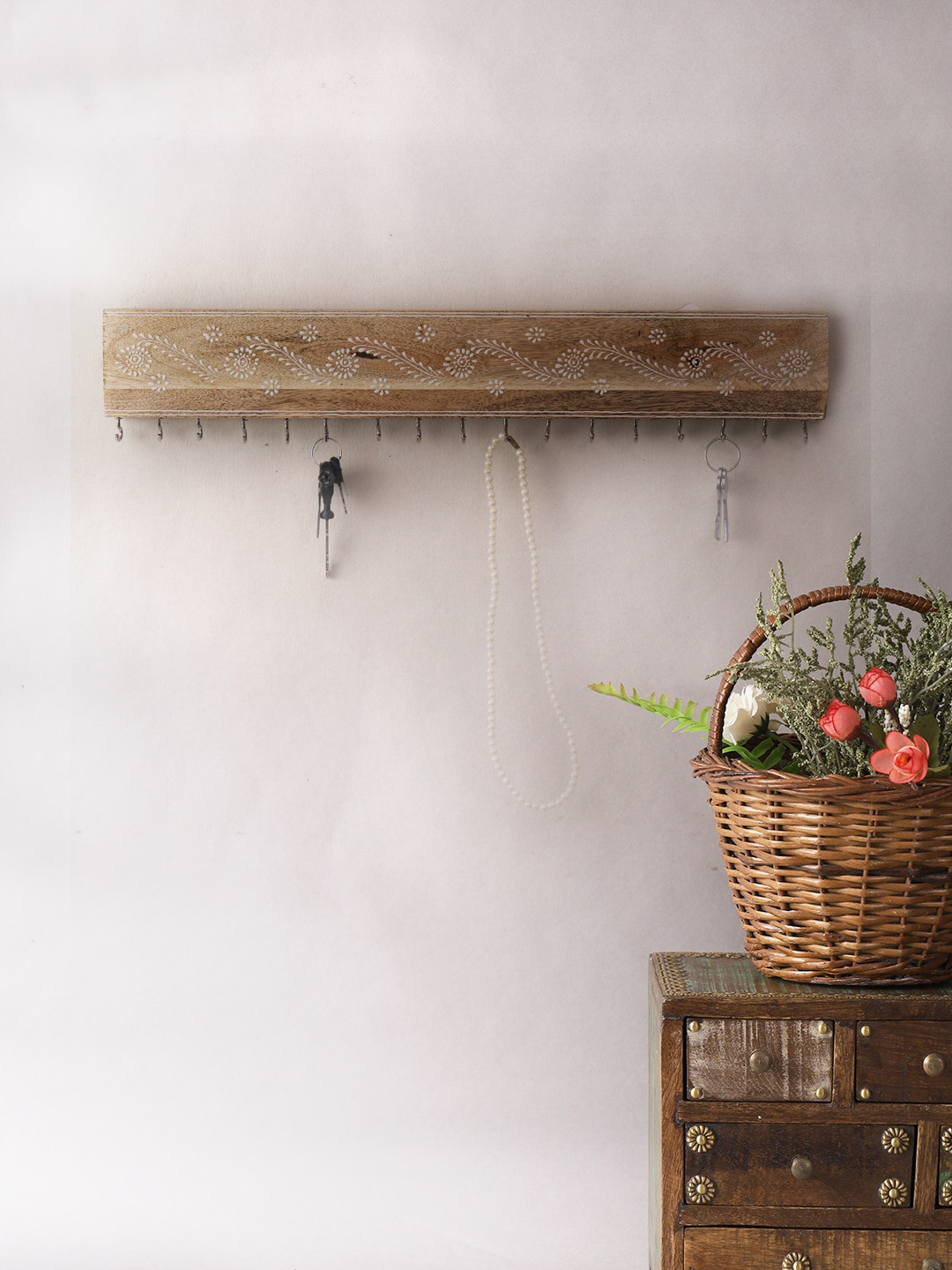 

Aapno Rajasthan Handcrafted Wooden Key Holders, Beige