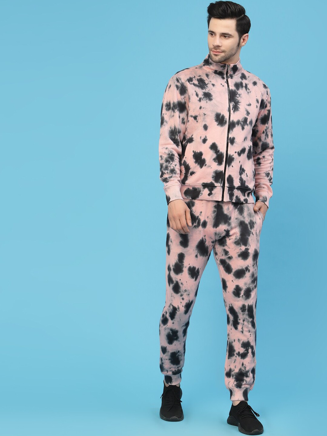 

FLAWLESS Men Pink & Black Dyed Sweatshirt with Joggers
