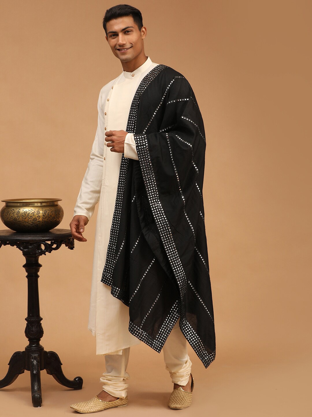 

VASTRAMAY Men Ethnic Motifs Embroidered Dupatta with Mirror Work, Black