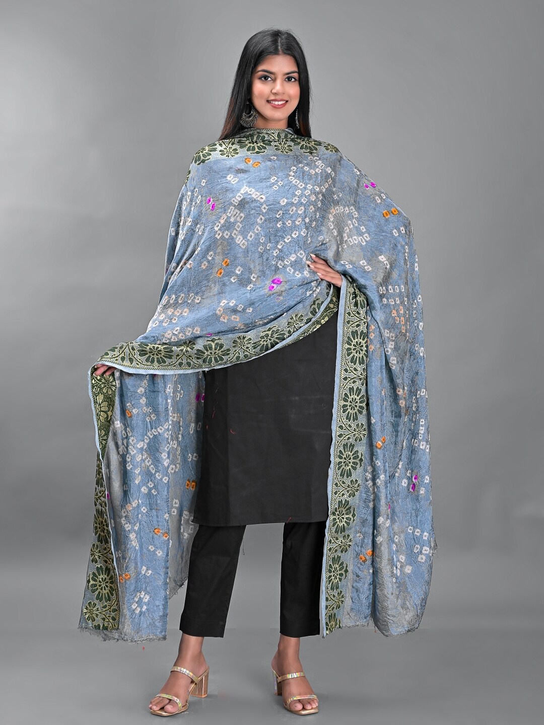 

Apratim Printed Bandhani Silk Dupatta, Grey