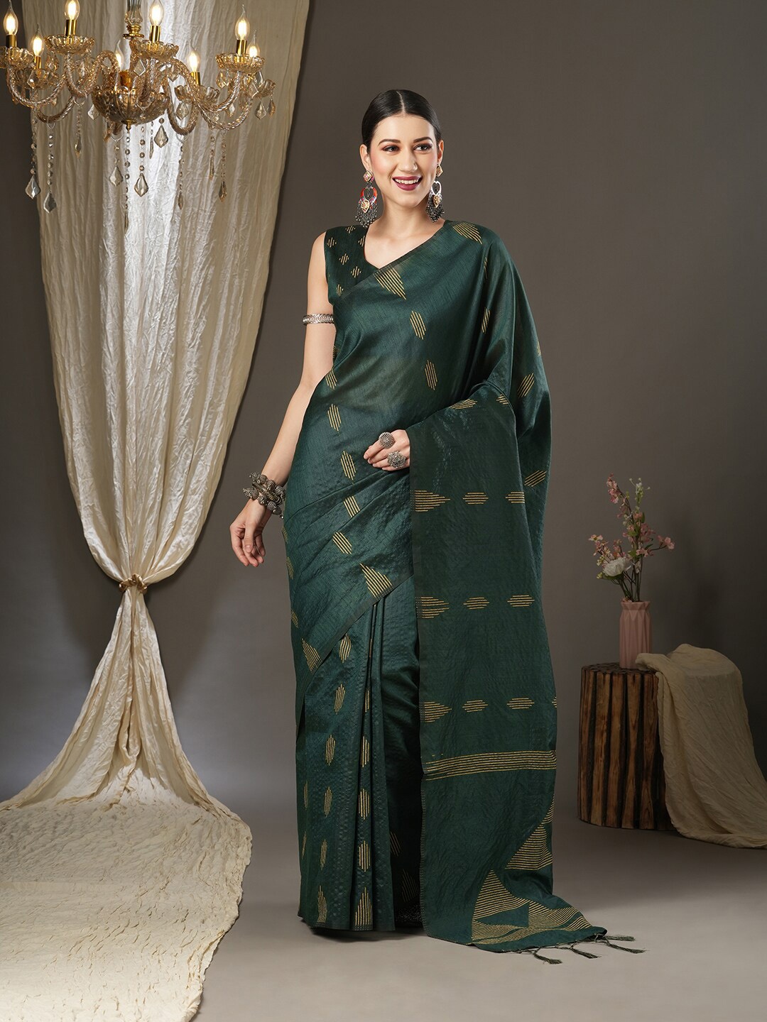 

Saree mall Ethnic Motifs Silk Blend Banarasi Sarees, Green
